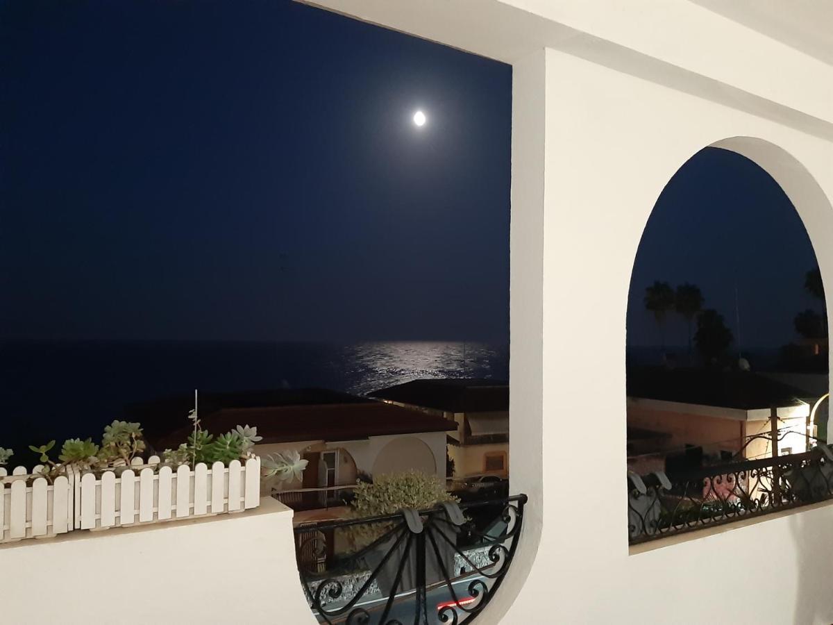 B&B Sea Terrace アーチ・カステッロ エクステリア 写真